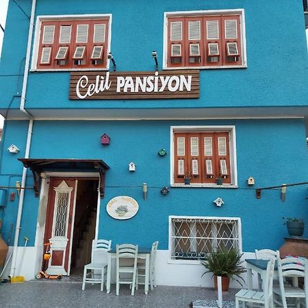 Celil Pansiyon Ayvalik Ngoại thất bức ảnh