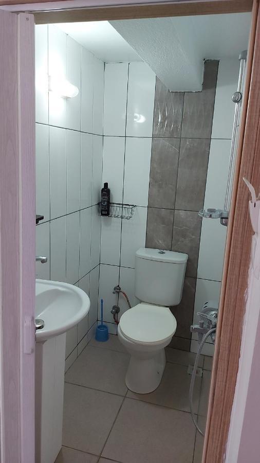 Celil Pansiyon Ayvalik Ngoại thất bức ảnh